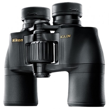 Бинокль Nikon Aculon 10x42